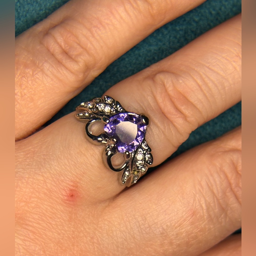 Size 7 Ladies Purple Heart with Angel Wings Fashion Jewelry Ring
